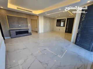  6 شقة أرضية دوبلكس فارغة للبيع في منطقة خلدا - REF: 14657