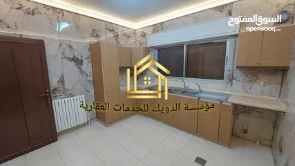  12 شقة طابقية في منطقة السابع ارضي مع ترس