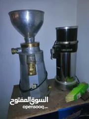  1 ماكينة طحن قهوة عدد 2 للبيع 1فاز