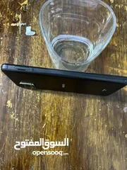  6 هاتف aquos للبيع