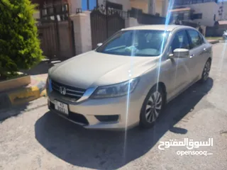  14 هوندا اكورد 2014 لون شمباني مميزة واقتصادية  للبيع او البدل