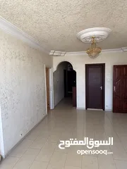  16 شقه لإيجار الشهري طابق 3 مع مصعد بريموت كل طابق 2 شقه  الحي الجنوبي قرب مطعم فول ونار عمارة الشيماء