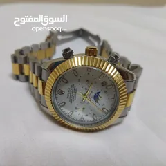  3 ساعة روليكس في حالة جيدة