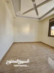  8 شقه بناء جديد طابق ثالث مع غرفه علي السطح ونصف السطح سوبر ديلوكس
