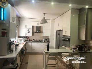  6 شقة أرضية مفروشة فاخرة للبيع في خلدا 200م مع حديقة وترسات 200م تشطيب سوبر ديلوكس