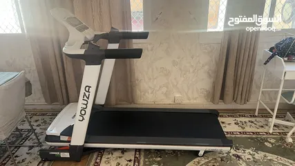  4 Yowza Fitness Chicago White Treadmill - جهاز مشي