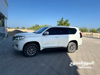  3 Toyota Prado GXR in excellent condition for sale in Suwaiq