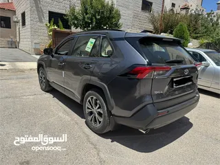  4 Toyota Rav4 2023