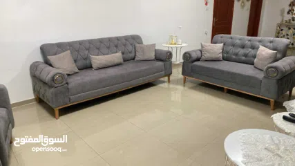  2 كنب شبه جديد للبيع