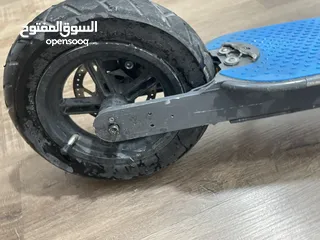  4 سكوتر كهربائي