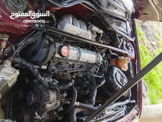  8 سياره رينو