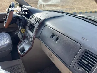  14 كيا كرنفال 2003للبيع
