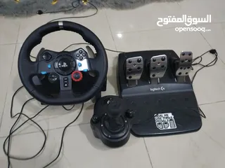  1 Logitech g27 steering wheel