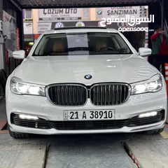  2 BMW 740i 2019