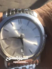  9 ساعه فيليب موريس  سويسري اصلي للبيع بسعر مغررررري.