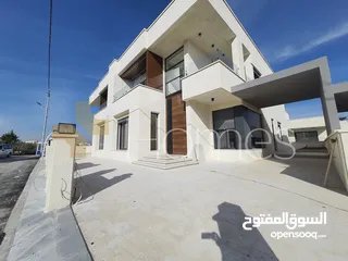  1 فلل متلاصقة ضمن كمباوند في منطقة رجم عميش بمساحات بناء تبدا من 430م