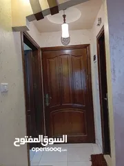  8 شقة اللبيع غرب إشارة البتراء 300 متر مساحة الشقة 140 متر ثاني فني