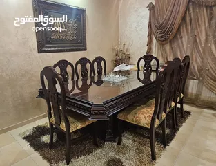  4 طقم صالون كامل للبيع : 9 مقاعد خشب زان مستورد بالإضافة  لطاولة سفرة خشب زان  8 مقاعد مع الستائر