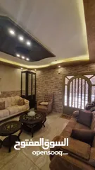  12 منزل ارضي جزء من بناء مفروز للبيع