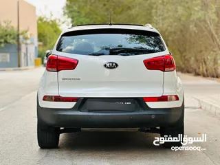  5 KIA SPORTAGE 2015 MODEL FULL OPTIOIN MODEL WITH PANORAMIC SUNROOF AND WELL-MAINATIANED CAR
