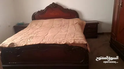  5 غرفة نوم خشب زان وضعها ممتاز