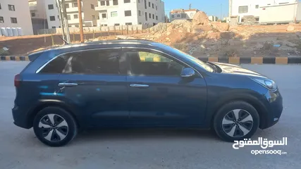  15 كيا نيرو 2017 فحص 2 جيد لون كحلي مميز بسعر مغري قابل للبدل