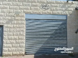  2 4 محلات للايجار