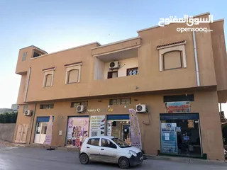  5 عقار سكني تجاري في بوابة الجبس