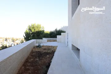  6 فيلا للإيجار