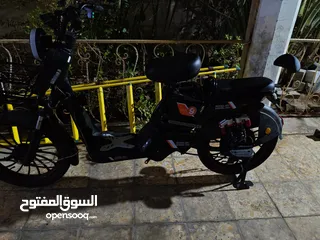  2 دراجه شحن حجم 20للبيع بطاريات جدد سعر 375اوبيه مجال