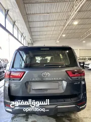  7 لاندكروزر VXR 22