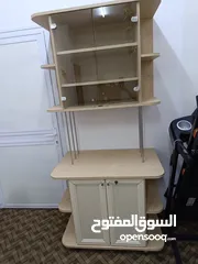  3 خزانة مستعملة بحالة الوكالة خشبها ثقيل ونظيف قابل للتفاوض