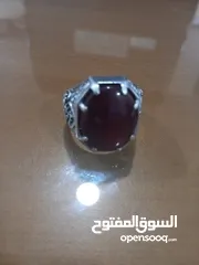  3 للبيع خواتم ومساببح