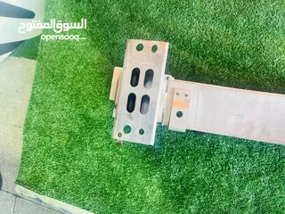  5 جسر امامي واجهة تويوتا بريوس 2010-2015  جسر بين شواصي الاماميه تويوتا بريوس 2010/2015 مستعمل اصلي