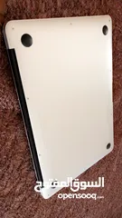  7 MacBook Air (13”) شبه جديد باعتبار غير مستخدم