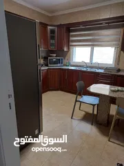  26 متوفره بعد 9 ثمانيه شقه مفروشه سوبر في الجبيهه  في حي هادء . 3 غرف. للايجار  اسيوعي. شهريي وسنوي