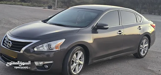  3 Nissan Altima