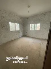  5 عمارة خمس شقق ومخزنين للبيع بسعر مغري