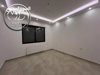  10 شقق ارضية و طوابق مكررة و أخير مع روف للبيع الرابية مساحات 200م مع تراسات و حدائق جديدة لم تسكن بأسع