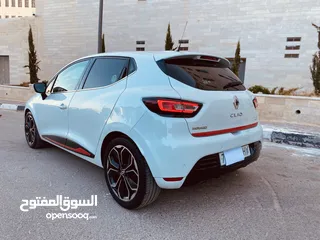  4 رينو كليو ديزل فل فل مع سقف بانوراما للبيع