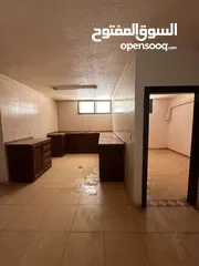  26 فيلا للبيع