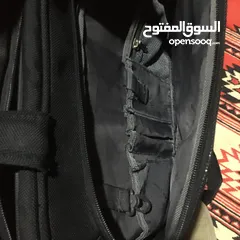  7 البيع شنطه لاب توب حاجه نضيفه وشغاله كويس