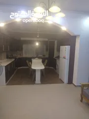 4 بيت مستقل للبيع