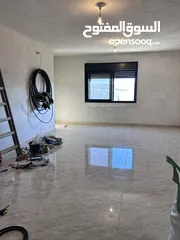  4 شقه جاهزه طابق ثالث