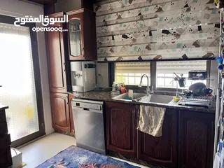  10 شقه طابق اول غير مفروشه للبيع في منطقة الكرسي