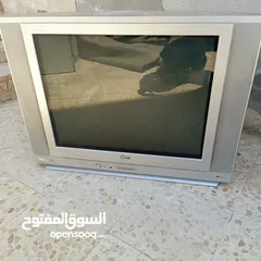  1 تلفزيون LG بحال الوكالة للبيع