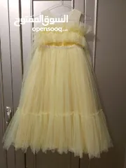  1 فستان جديد  سعر 10دينار سبب البيع المقاس صغير