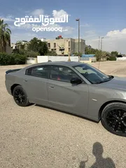  3 Dodge charger black top 2019