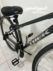  5 Trek FX1 Hybrid Bike small size frame (like new)