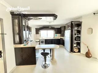 4 رووف للبيع في البيرة